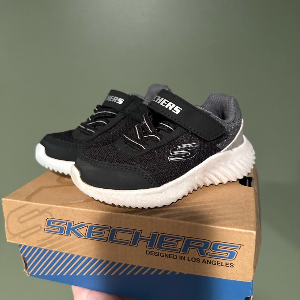 Skechers Toddler Size 7